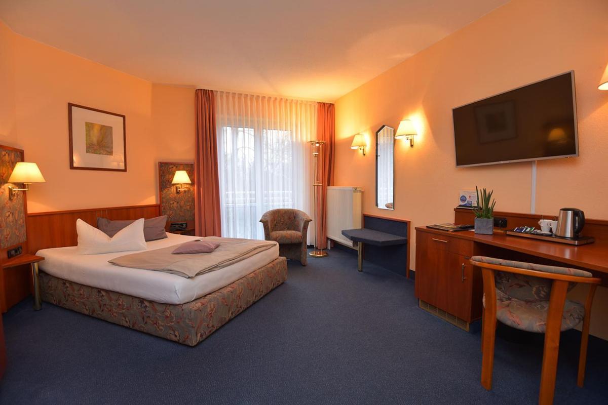Altstadthotel An Der Werra Meiningen Bagian luar foto