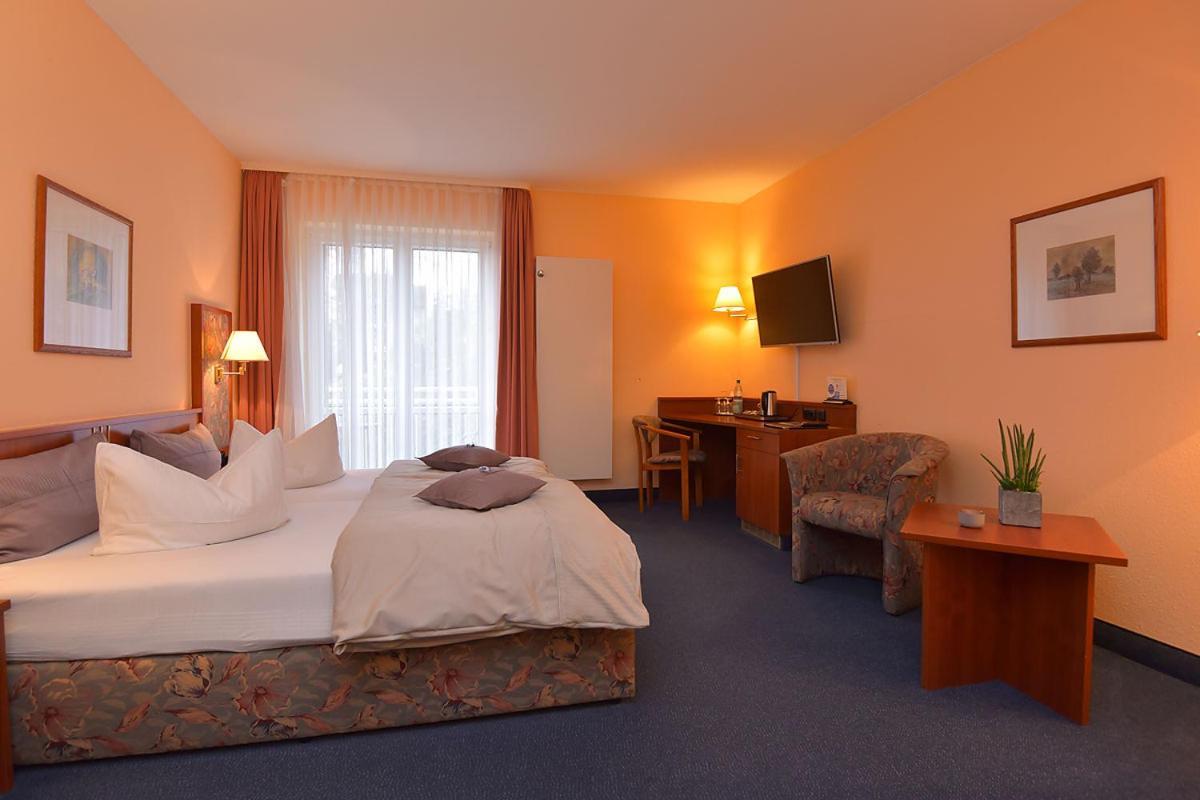 Altstadthotel An Der Werra Meiningen Bagian luar foto