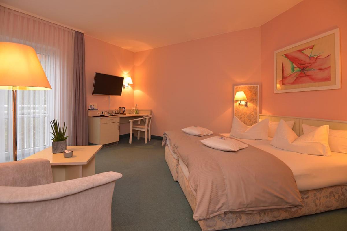 Altstadthotel An Der Werra Meiningen Bagian luar foto