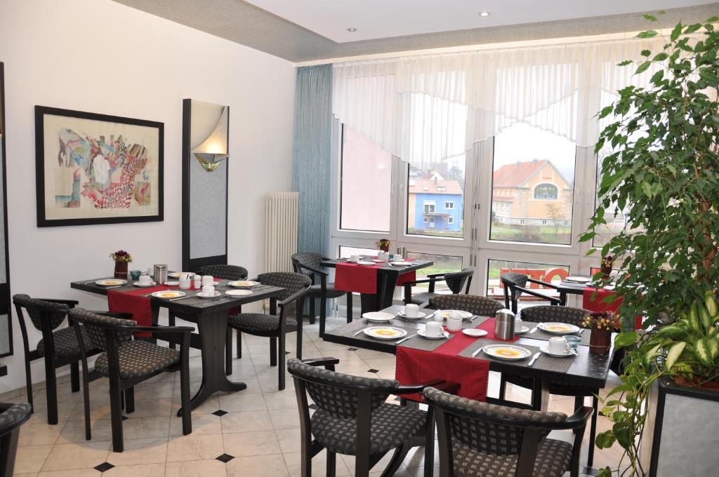Altstadthotel An Der Werra Meiningen Bagian luar foto